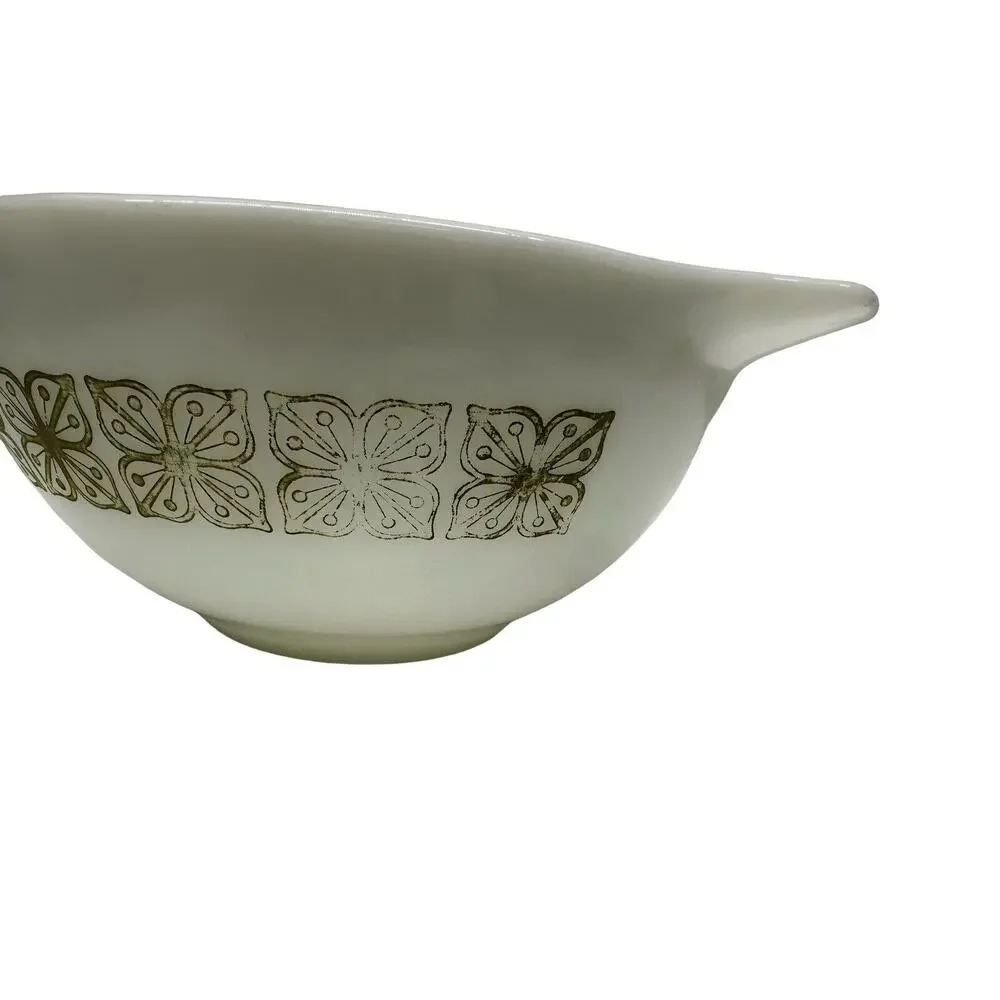 Pyrex‎ Verde Stamp  Bowl Vintage Green 402  1 1/2 Qt Faded & 444- 4Quart